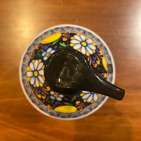 NEW! Deruta Hand Soap Home and Body Company 21.5 fl oz Lemon Verbena Blue Yellow - Picture 6 of 10